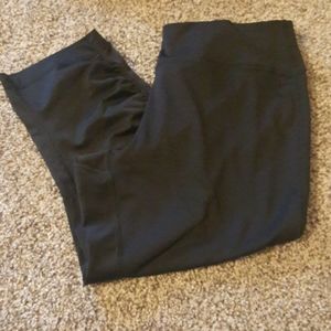 🤯 2 for $15 Capri athletic pants